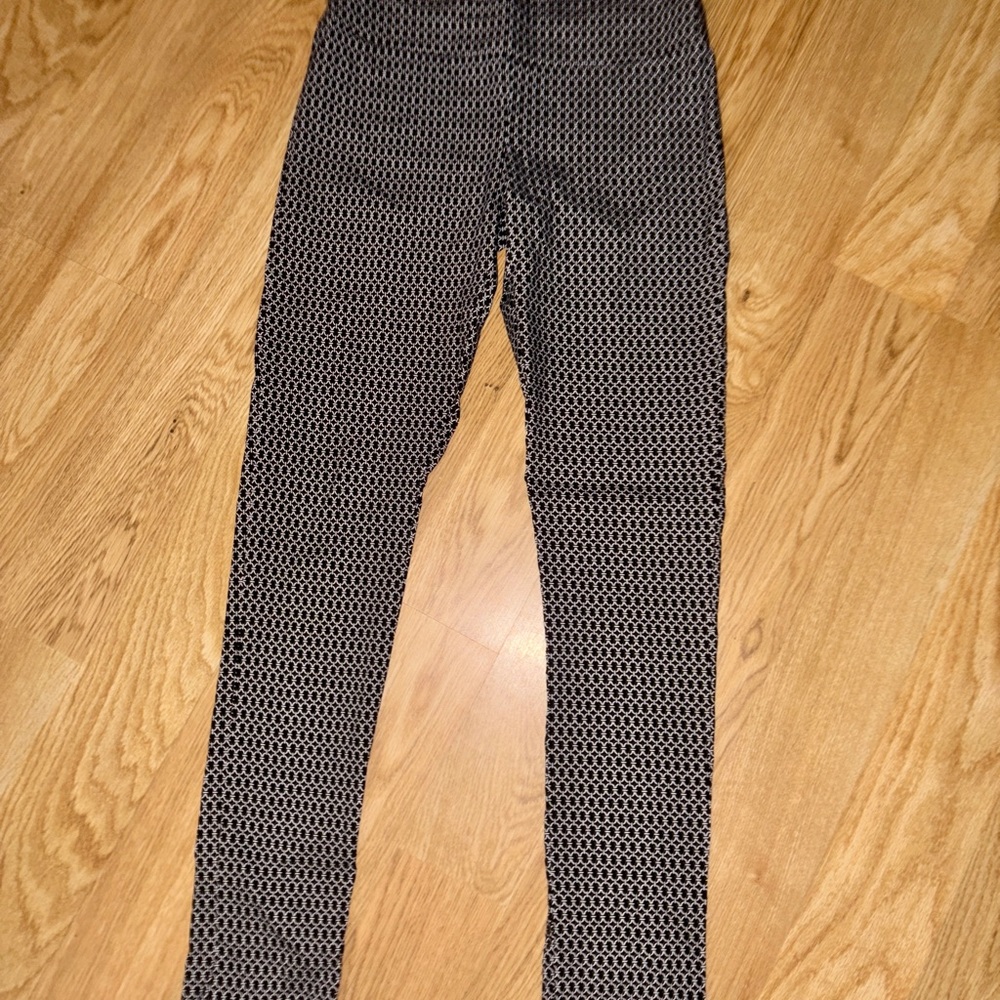 Black and White Patterned Women’s pants